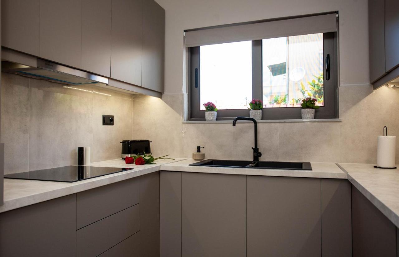 Makel Apartment Hriszí Aktí Haniá Kültér fotó